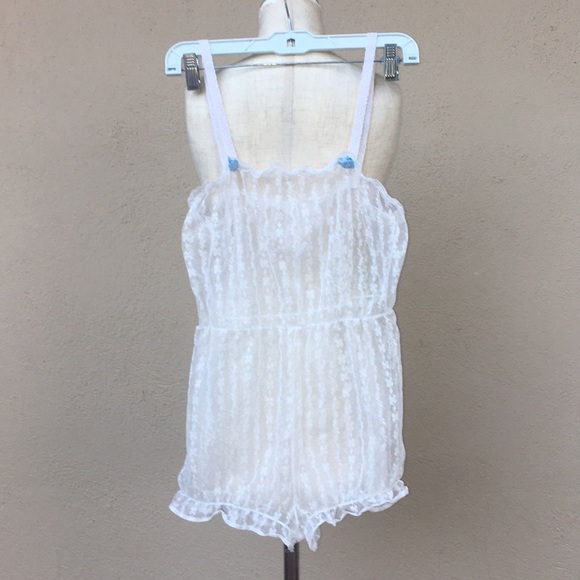 Vintage Other - Delicate gorgeous lace vintage romper